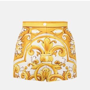 $895 BNWT Dolce & Gabbana Yellow Majolica Short IT 42